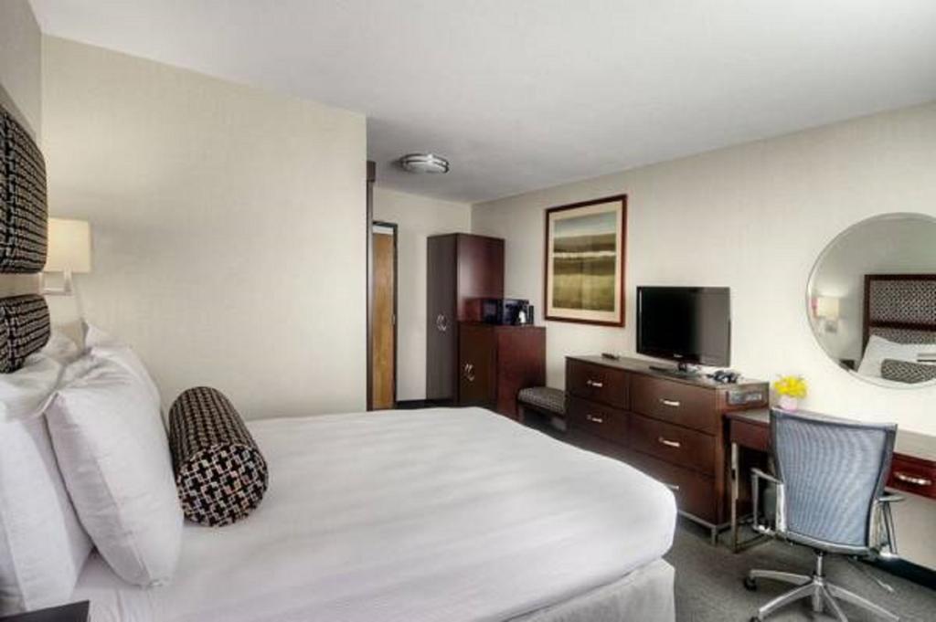 Maple Tree Hotel 3*