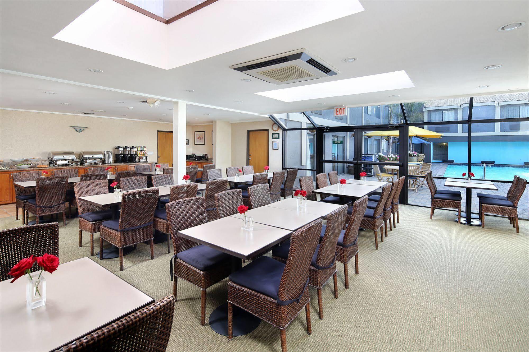 Maple Tree Hotel